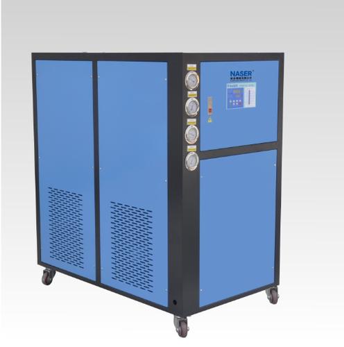 > 厂家直销低温螺杆风冷冷水机 所属行业:机械制冷设备冷水机 发布